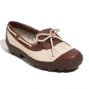 UGG NWOT Women's Ashdale Duck Shoes in Cream and Brown